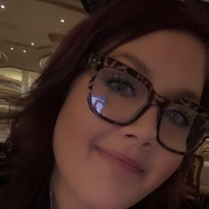 Meet your Posher, Jeannette